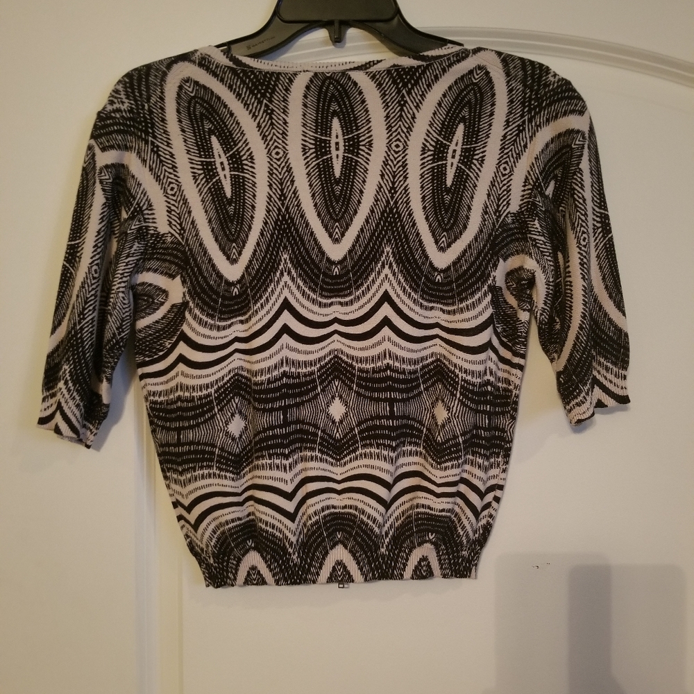 Sweater - Picture 2 of 5
